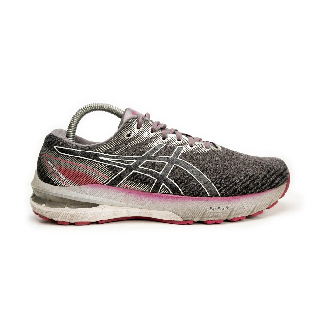 ASICS GT-2000 10 athletic running shoes Grey pink size 8.5